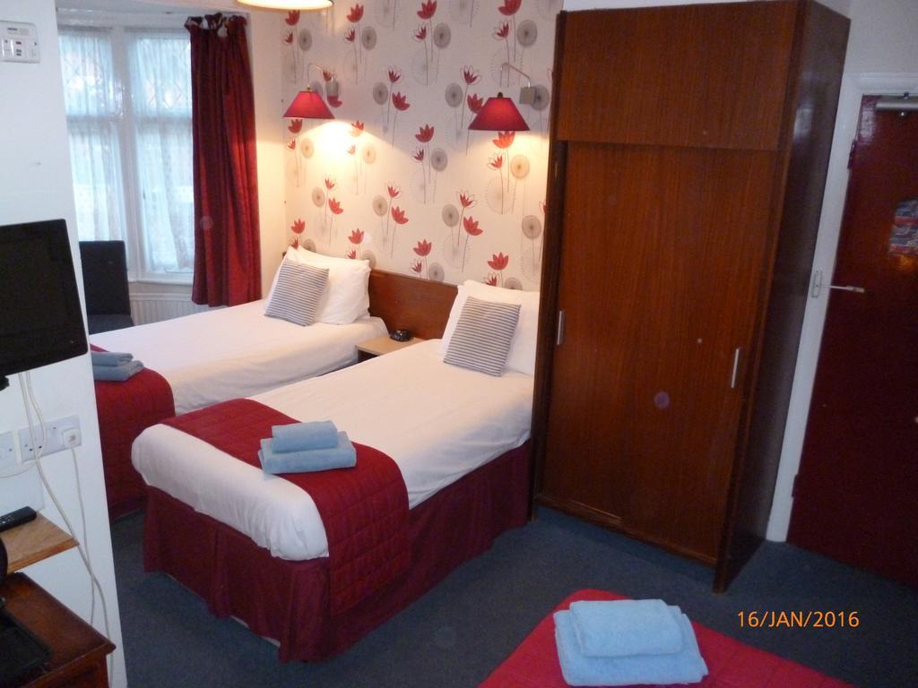 Grange Lodge Hotel - B&B ロンドン 部屋 写真