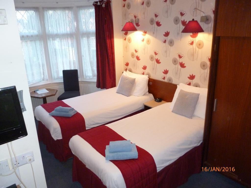 Grange Lodge Hotel - B&B ロンドン 部屋 写真