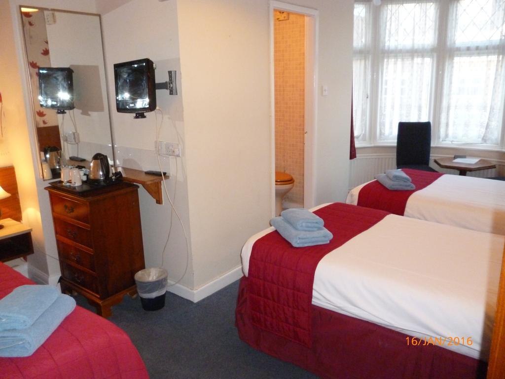 Grange Lodge Hotel - B&B ロンドン 部屋 写真