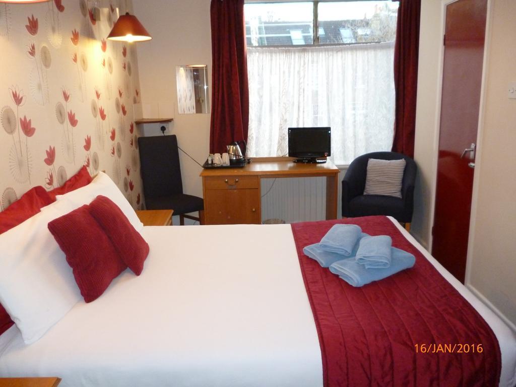 Grange Lodge Hotel - B&B ロンドン 部屋 写真