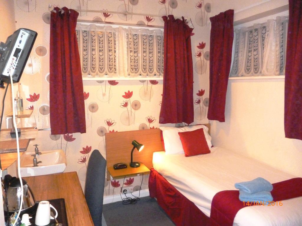 Grange Lodge Hotel - B&B ロンドン 部屋 写真