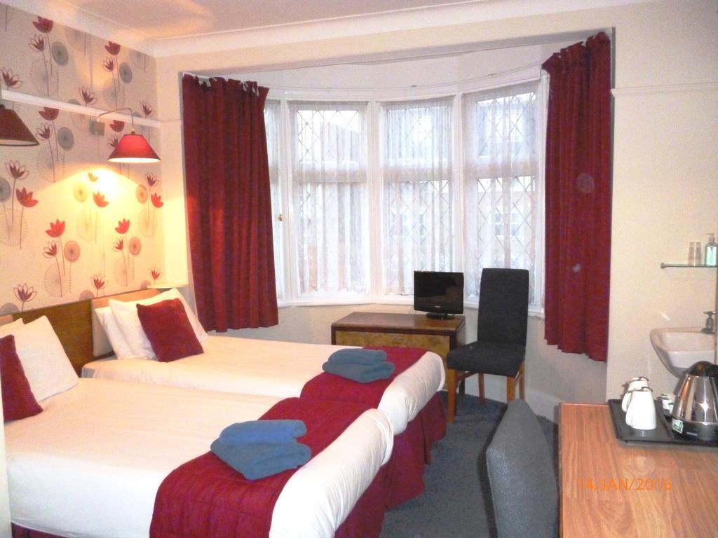 Grange Lodge Hotel - B&B ロンドン 部屋 写真